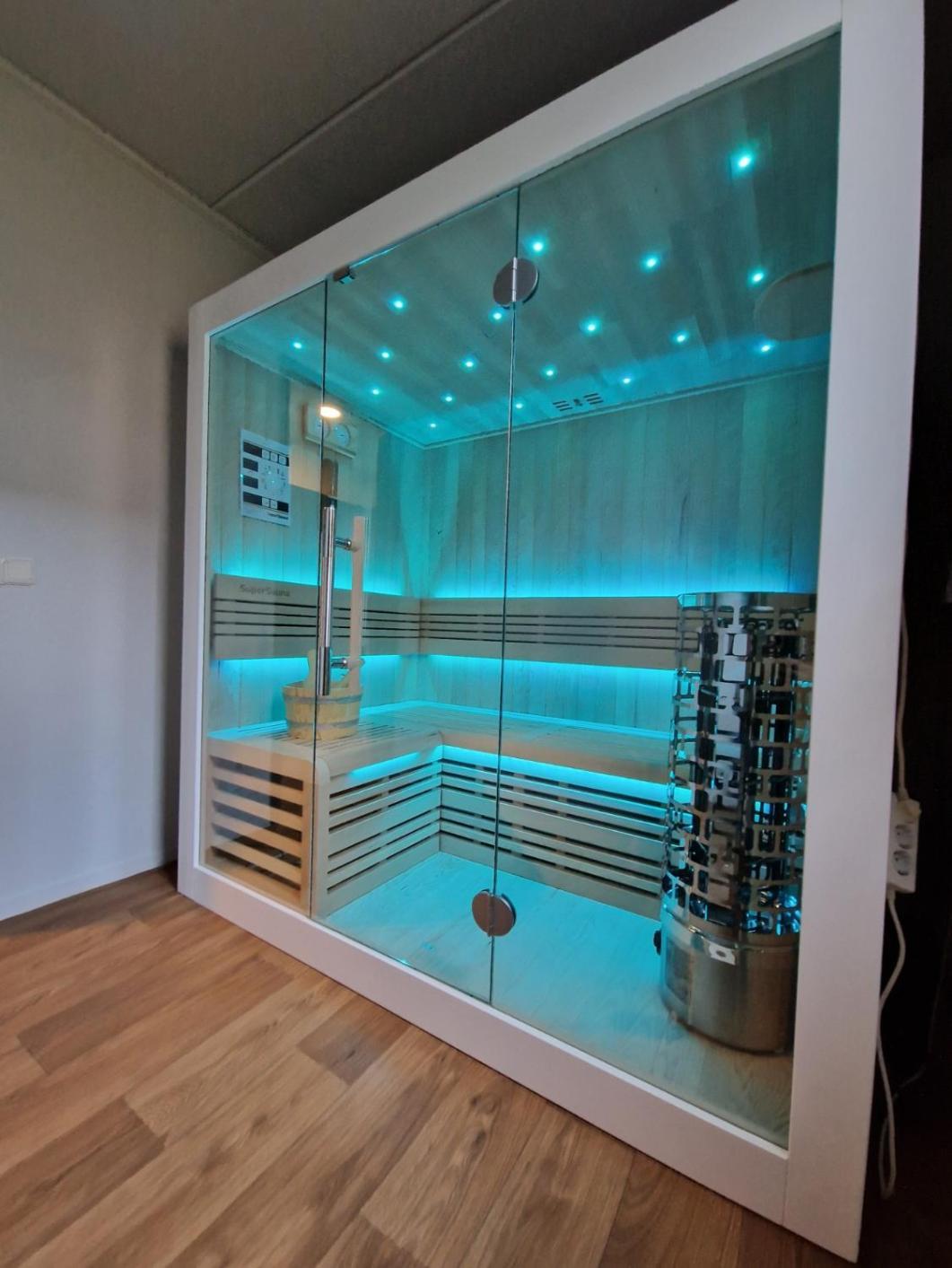 Luxe Vakantiehuisje - Sauna - Natuur - Strand Ewijk Exterior photo