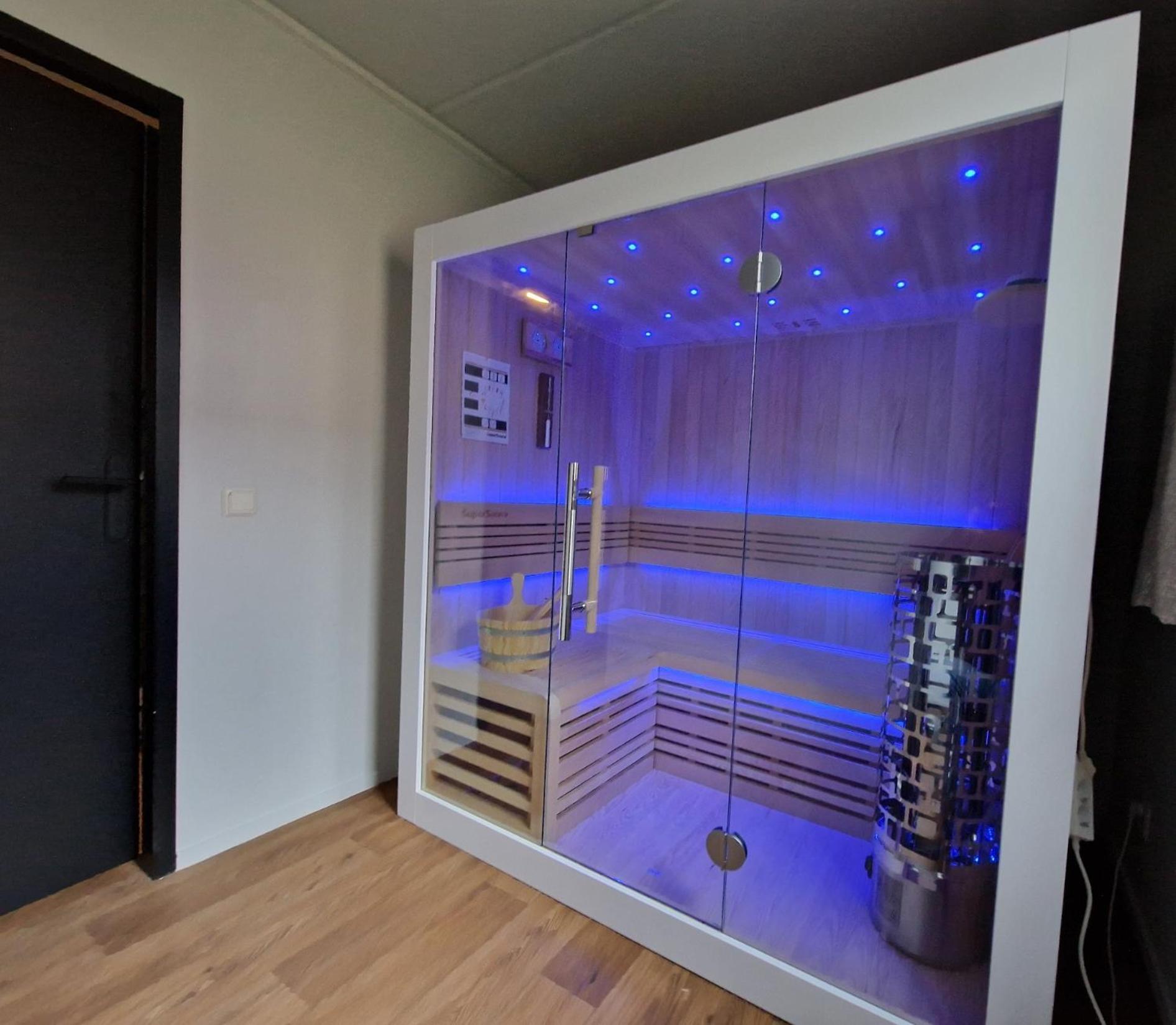 Luxe Vakantiehuisje - Sauna - Natuur - Strand Ewijk Exterior photo